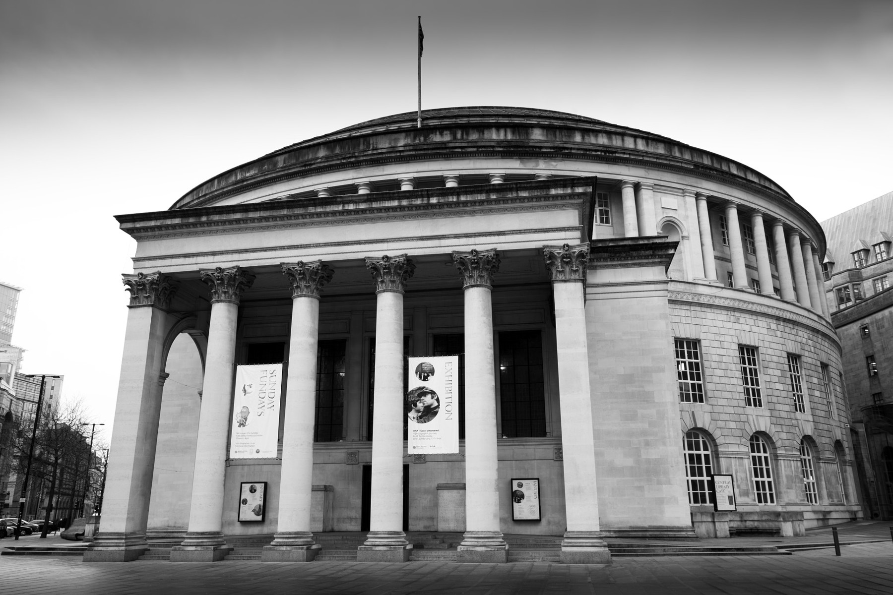 Manchester Central Library (194872335)